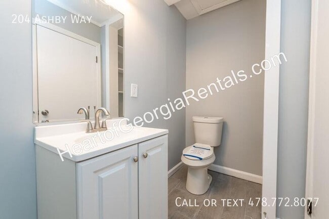 Building Photo - 204 Ashby Way