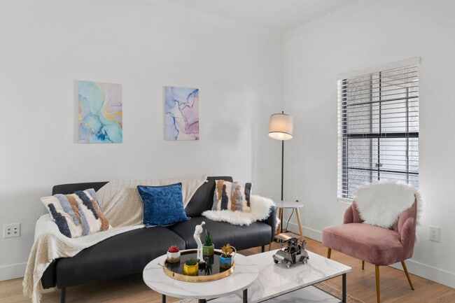 Primary Photo - 875 W Pecos Rd