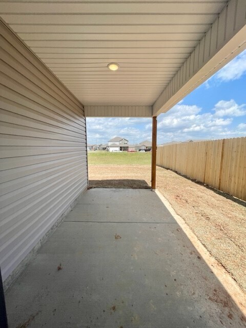 Building Photo - 1620 Eveningshade Ln