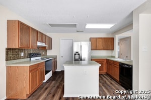 Building Photo - 827 Clover Creek