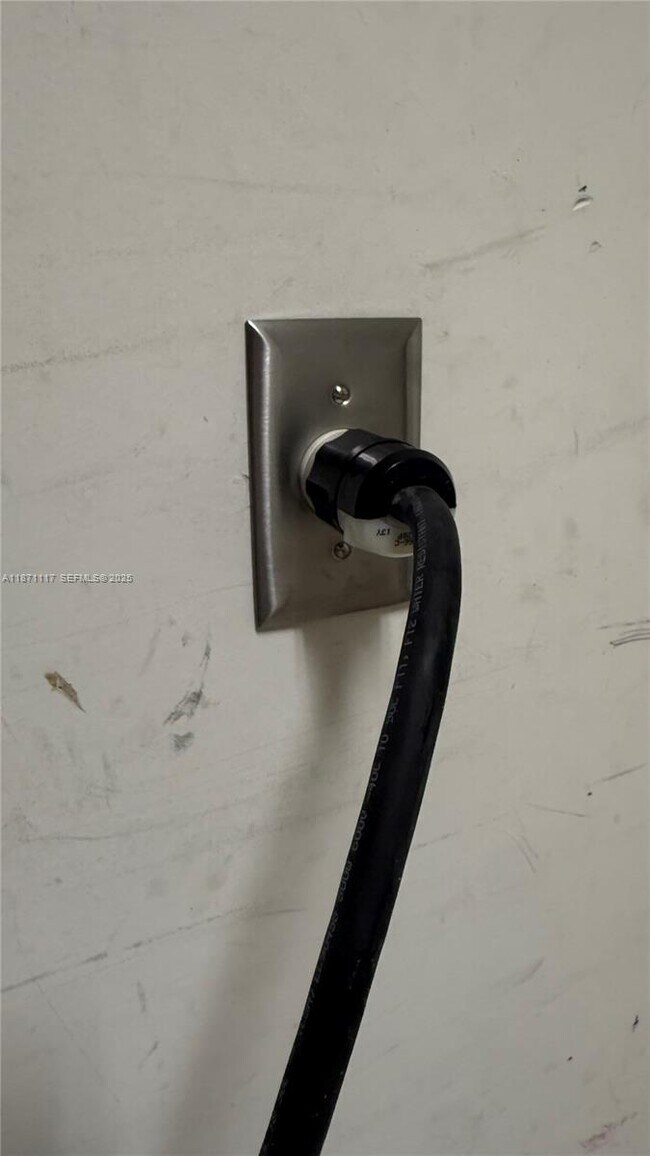 Building Photo - 10150 SW 88th St