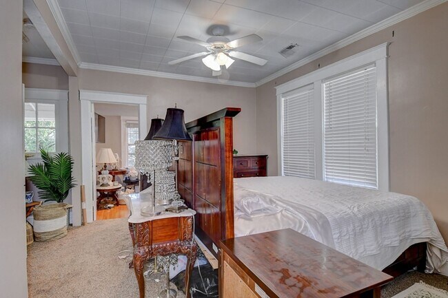 Building Photo - Beautiful Older home renovated for todays lifestyle