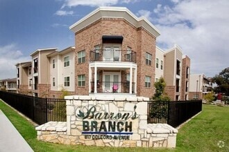 Building Photo - 817 Colcord Ave