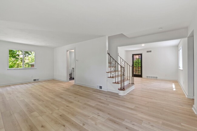 Building Photo - READY FOR MOVE IN! Don't miss this STUNNING, FULLY RENOVATED 3 bedroom in McKeesport!
