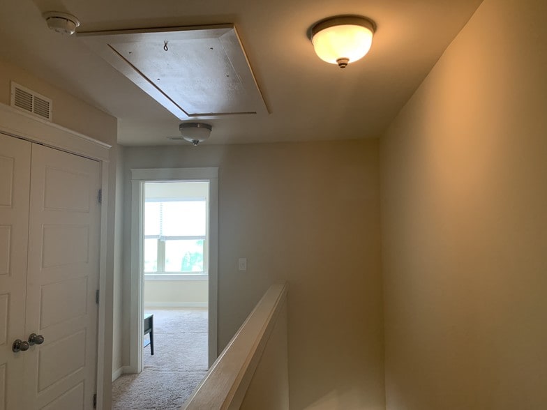 Building Photo - 7875 Allscott Way