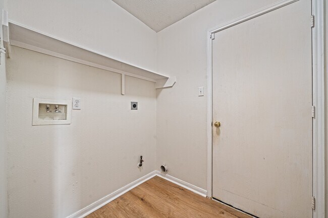 Building Photo - 21115 Hidden Bridle Ct