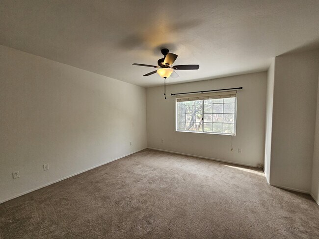 Building Photo - 3049 Palomino Park Loop