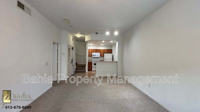 Building Photo - 2622 Lodi Cir