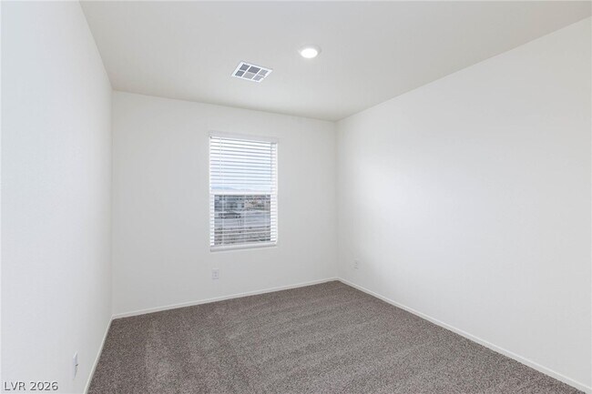 Building Photo - 6061 Amaryllis Fls St