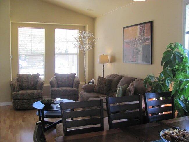 Building Photo - Single level Home in the Orcutt Neighborhood