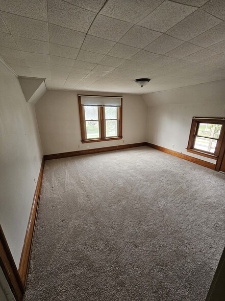 Building Photo - 1148 6th St