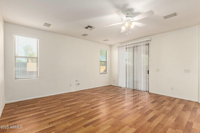 Building Photo - 3047 S 257th Ave