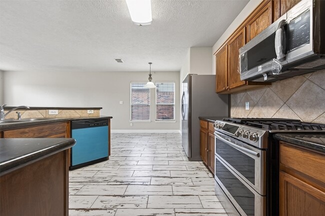 Building Photo - 2610 Argos Dr