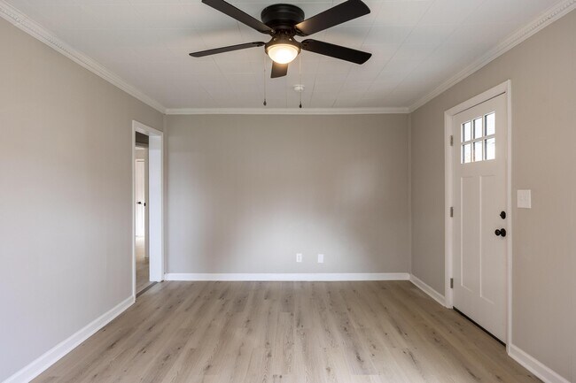 Building Photo - 1531 Wilson Rd