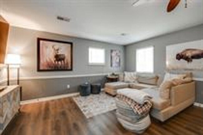 Building Photo - Beautiful Brick Home In A Desirable Location