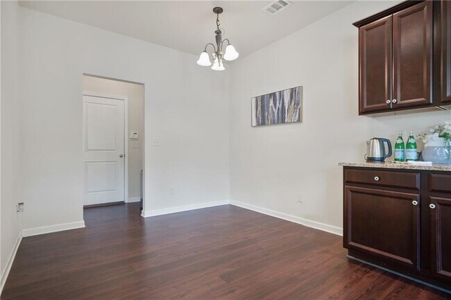 Building Photo - 1267 Brookmere Way