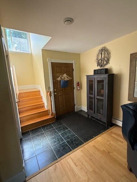 Indoor Entrance - 21 Lake Forest Dr