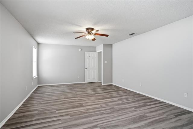 Building Photo - 5713 Sea Breeze Ln