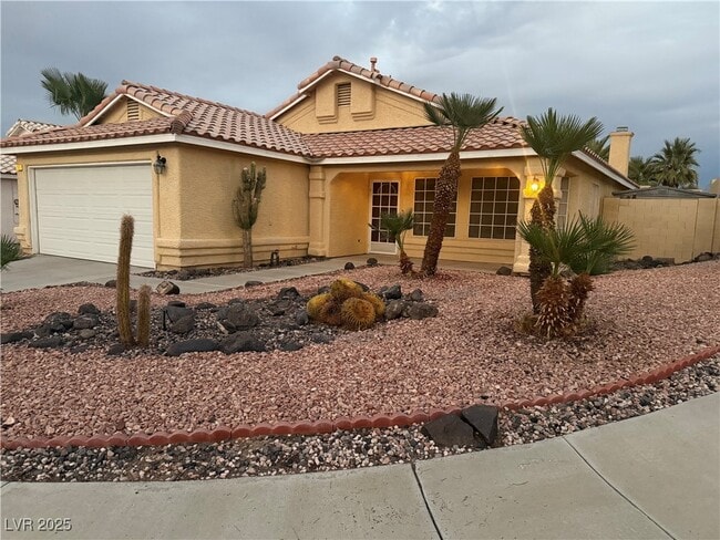 Primary Photo - 204 Odyssey St