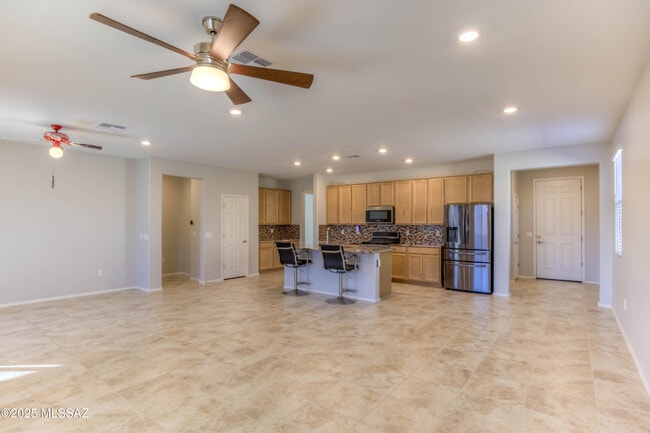 Building Photo - 8804 E Stone Meadow Cir