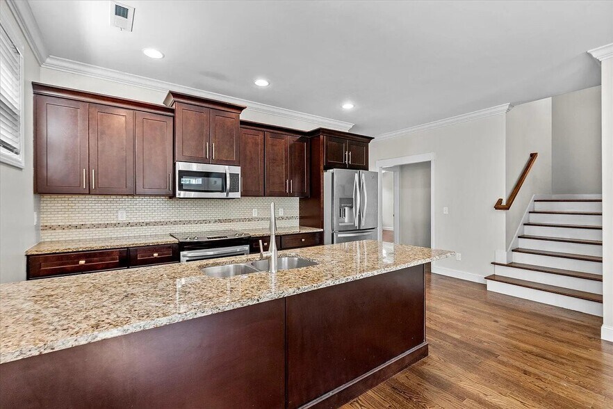 Building Photo - 8574 Daju Ct