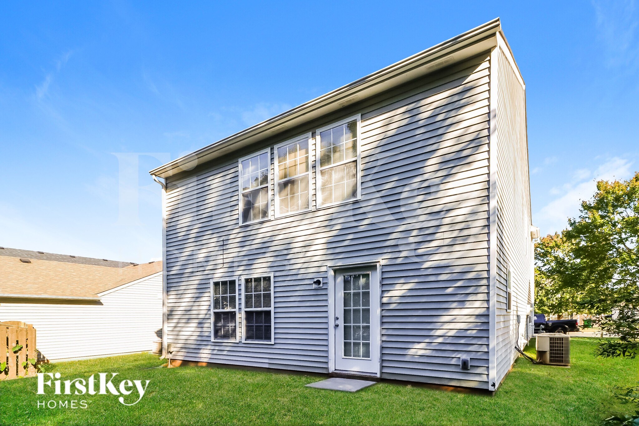 Building Photo - 811 Swearngan Ridge Ct