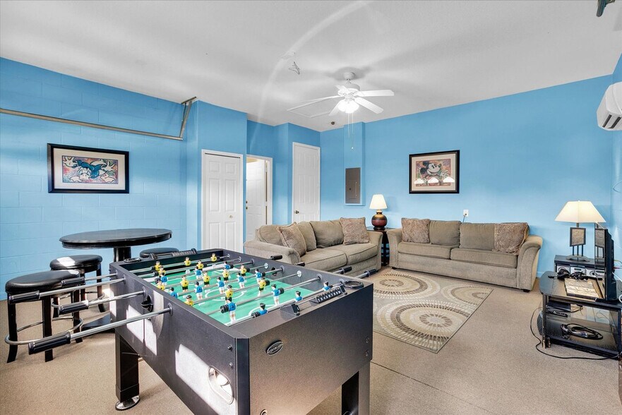Building Photo - 8137 Sun Palm Dr