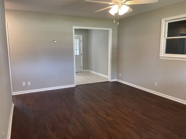 Building Photo - 5918 Hagood Ave