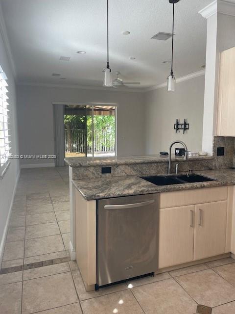 Building Photo - 1538 Winterberry Ln