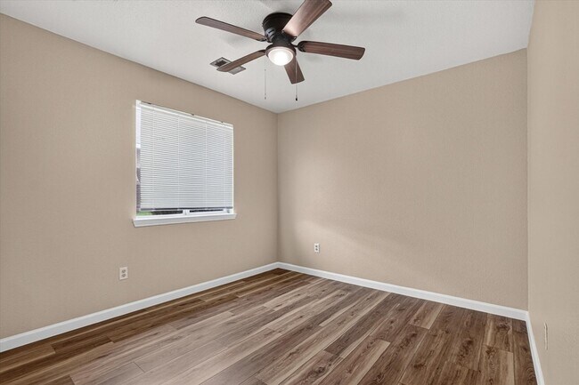 Building Photo - 1412 Constantina Dr