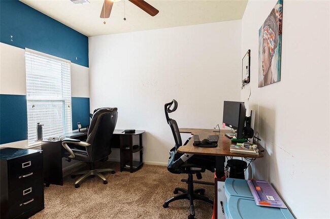 Building Photo - 7617 Topaz Way
