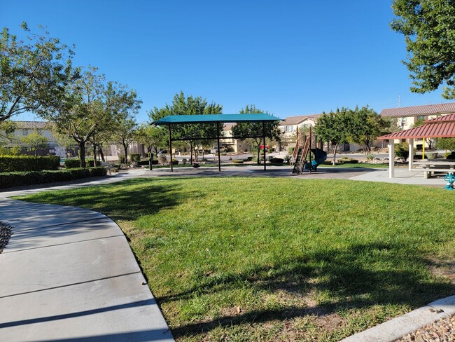 Building Photo - Gated Community  Home