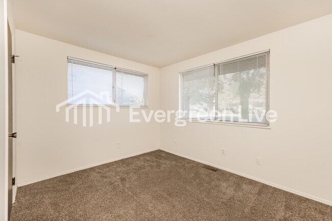 Building Photo - 7364 Brandt Pike