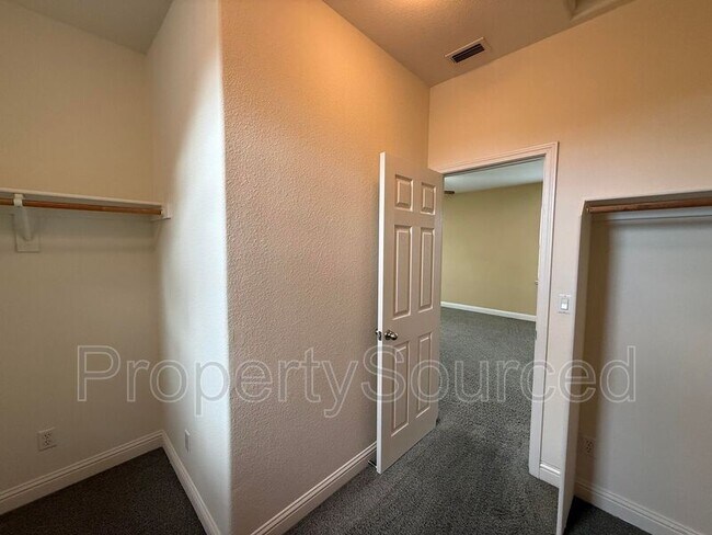 Building Photo - 17808 Daffodil Hill St