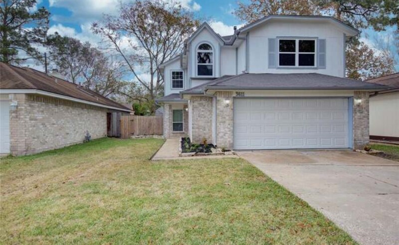 Primary Photo - 445 Shrub Oak Dr