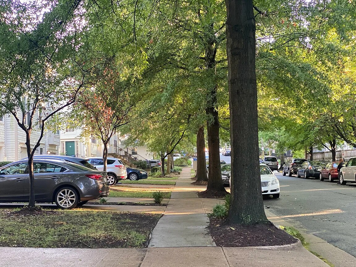 Building Photo - 3911 Elbert Ave