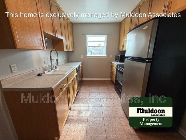 Building Photo - 1105 E Caramillo St