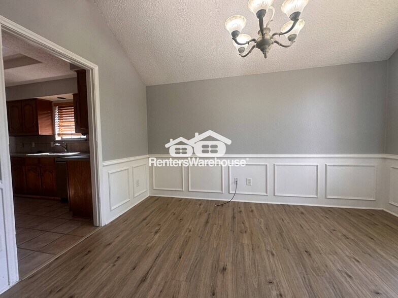 Building Photo - 616 Havencrest Dr