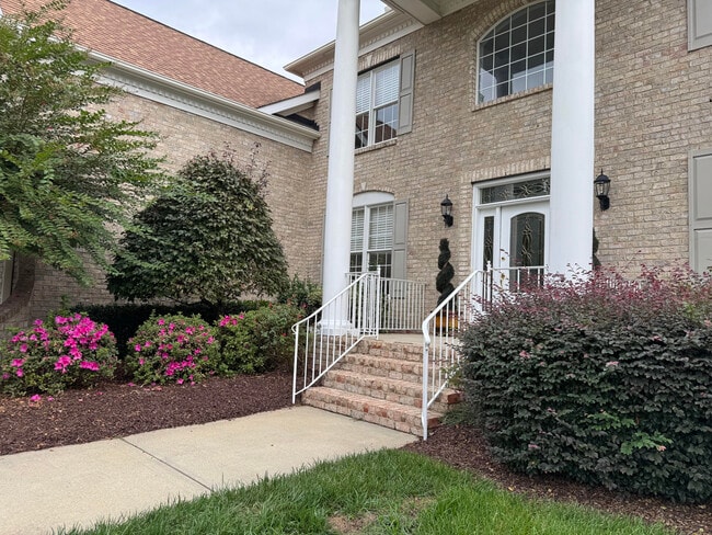 Building Photo - 9628 Clubvalley Wy