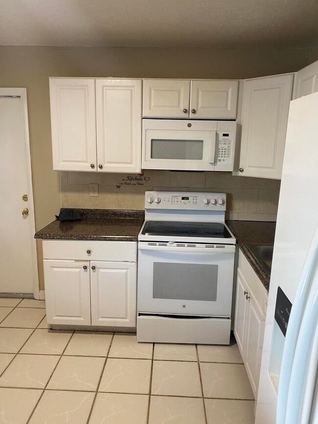 Building Photo - 5653 Barnstead Cir