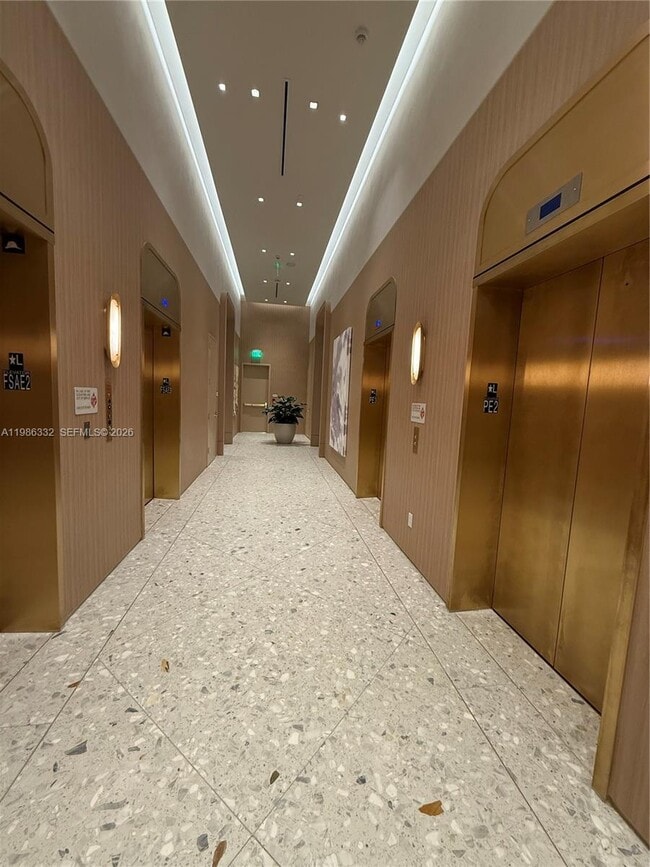 Building Photo - 77 SE 5th St