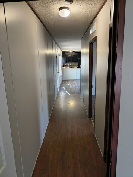 Building Photo - 55 Locust St