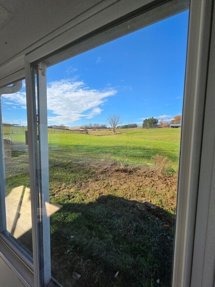 Building Photo - 3187 Licking Valley Rd