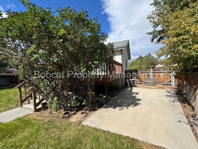 Building Photo - 4123 Sweetwater Dr