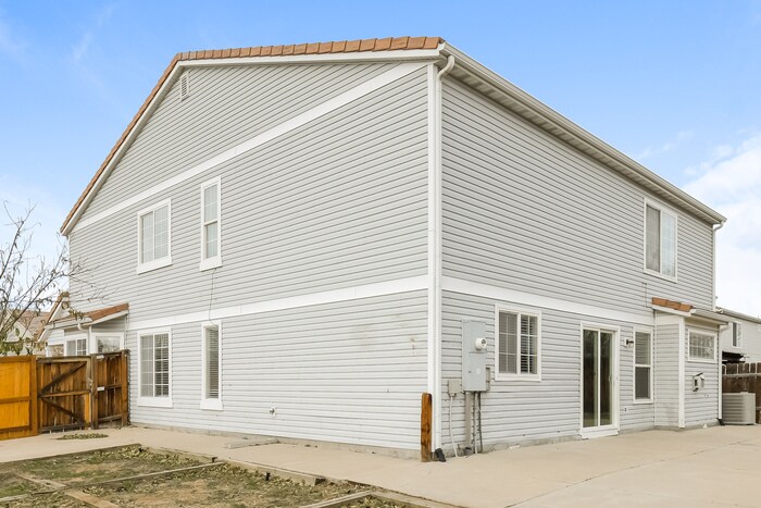 Building Photo - 4804 N Lisbon St