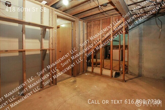 Building Photo - 418 60th St SE