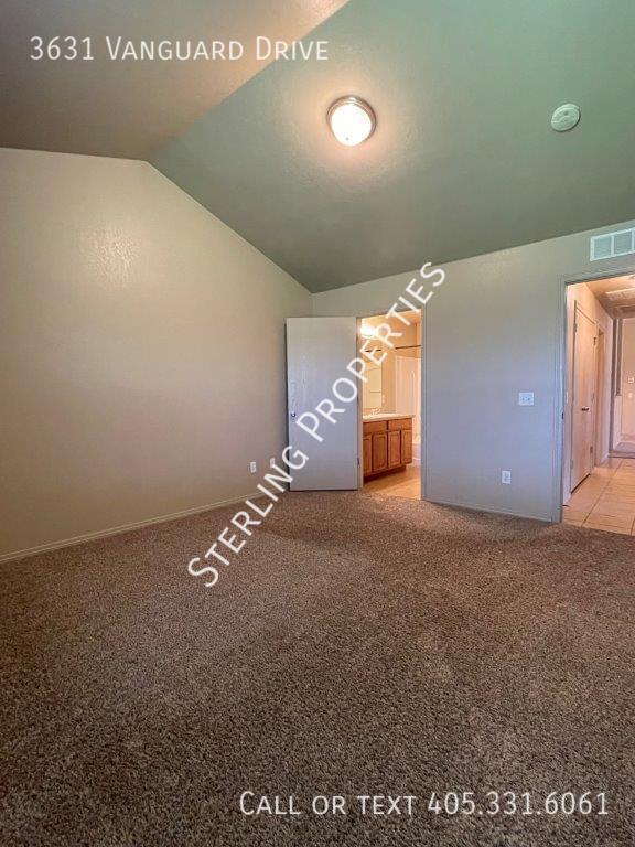 Building Photo - 3631 Vanguard Dr