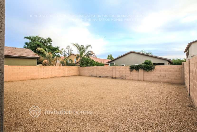 Building Photo - 17661 W Lundberg St