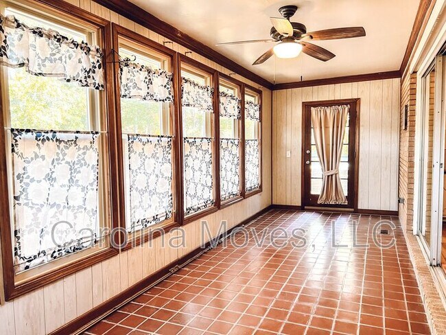 Building Photo - 609 Jacobs Rd