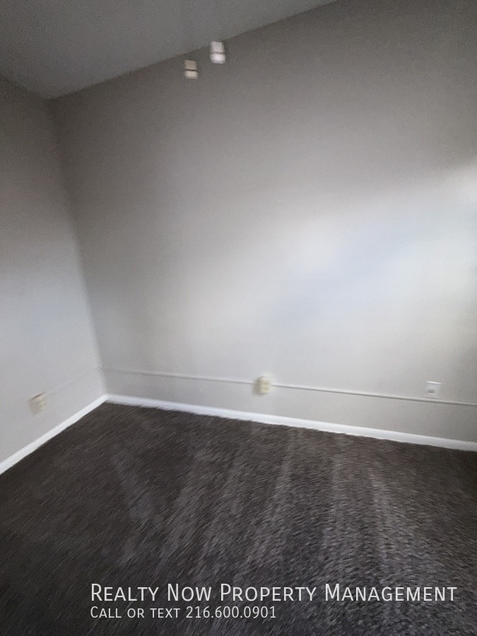 Building Photo - 3417 Storer Ave